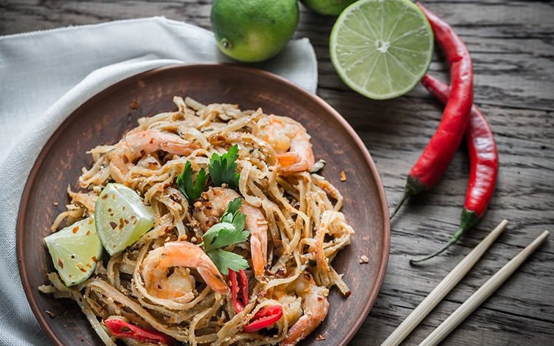 thai-fried-rice-noodles-with-shrimps-PK9BAQ7-min-1-pmc7ozl1q70z6ypsvma3m3y1qria97c5ec42q6u9vs thai-fried-rice-noodles-with-shrimps-PK9BAQ7-min-1-pmc7ozl1q70z6ypsvma3m3y1qria97c5ec42q6u9vs